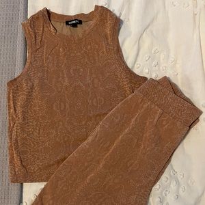 Matching Set: Express silky tank & jogger